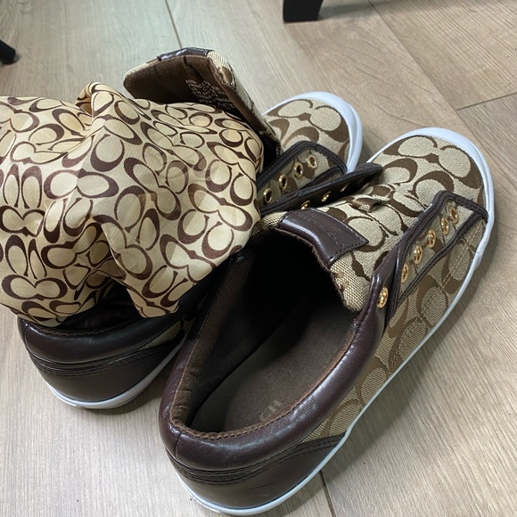 Coach Sneakers - Picture 1 of 5